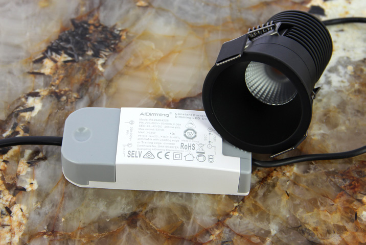 Downlight Medium - spot rond - 3000K - 40° - IP20 - zwart