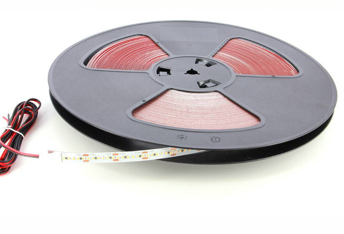 Led-strip 240 Leds 9.6W - 2700K - rol 30 meter - IP20